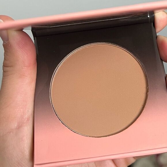 Shades by Shan Bronzer - Picture 4 of 4